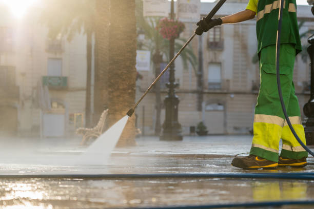 Best Patio and Deck Pressure Washing  in Muskegon Heights, MI